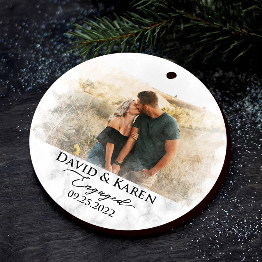personalized engagement gifts